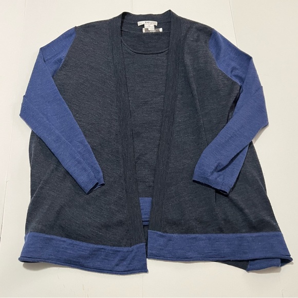 Vica Moda | 100% Merino Wool Cardigan Sweater - Picture 2 of 5